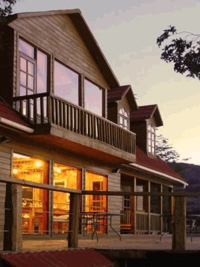 Terra Luna Lodge – Puerto Guadal